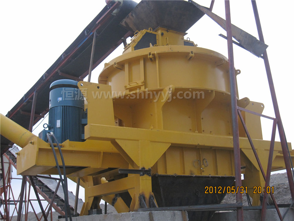 <b>【恒源礦山設(shè)備】破碎機(jī)械讓工業(yè)更簡單化</b>